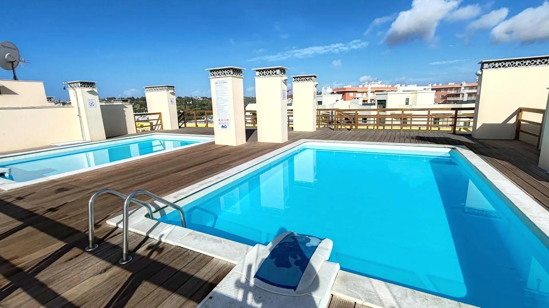 4D Terrace A - Casas & Papeis Apartamento Armação de Pêra
